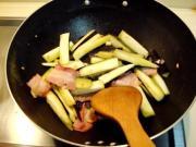 怎样自制芝麻茄子意面