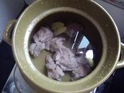 怎样自制花胶龙骨番茄汤