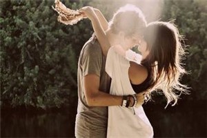 恋爱中的女人要怎么做才能更幸福？