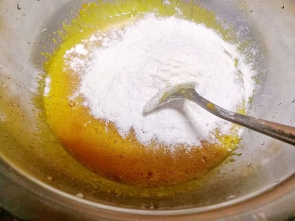 草莓奥利奥冰淇淋蛋糕
