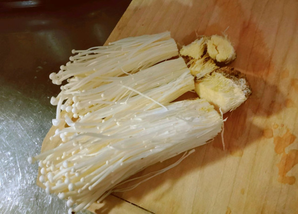 金针菇番茄浓汤