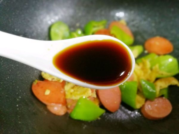 青椒火腿炒鸡蛋