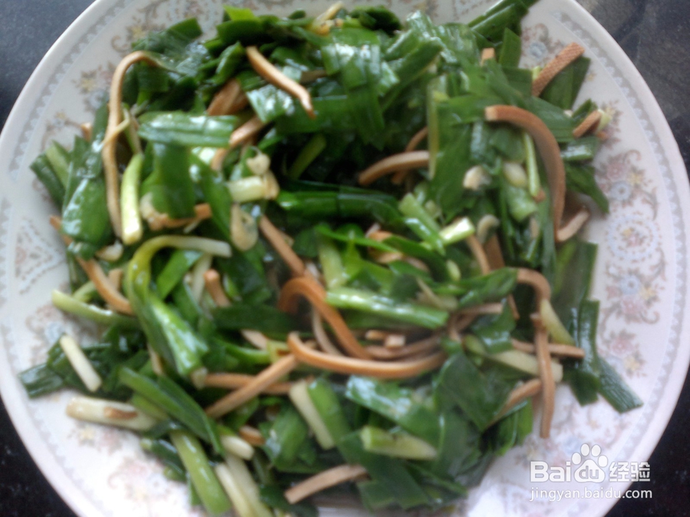 虾皮韭菜炒干丝的做法