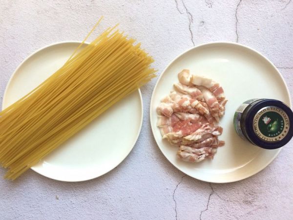 培根橄榄菜意面