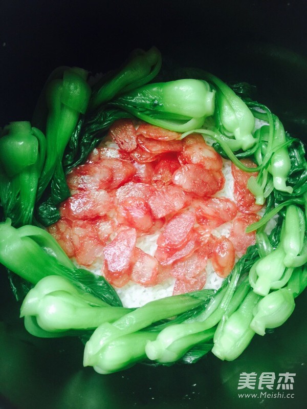 广式甜腊肠煲仔饭