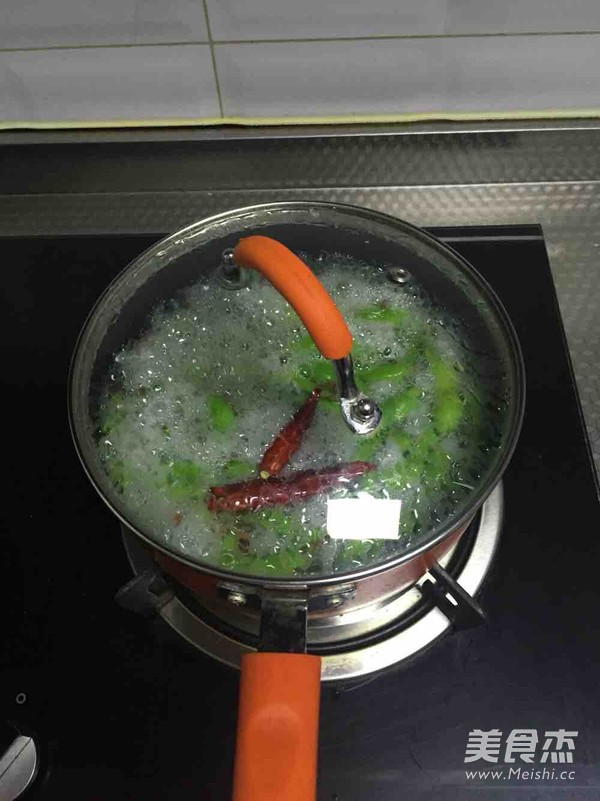 水煮毛豆的做法