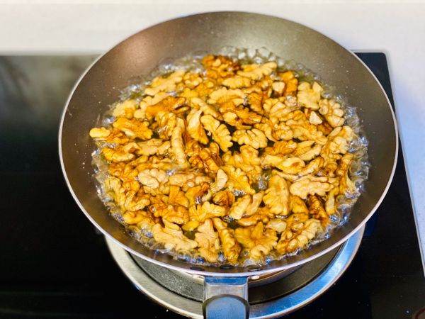 焦糖琥珀核桃仁