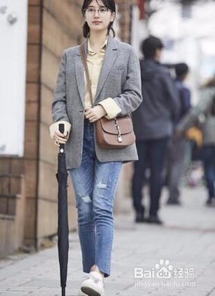 如何搭配衣柜里不起眼的衬衫?