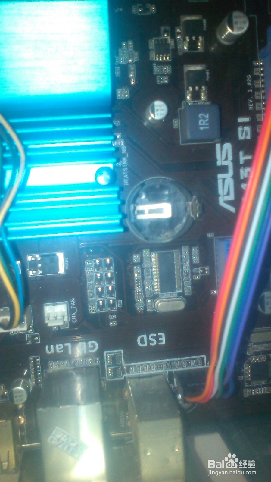 电脑开机后主机运转屏幕通电不显示怎样解决?