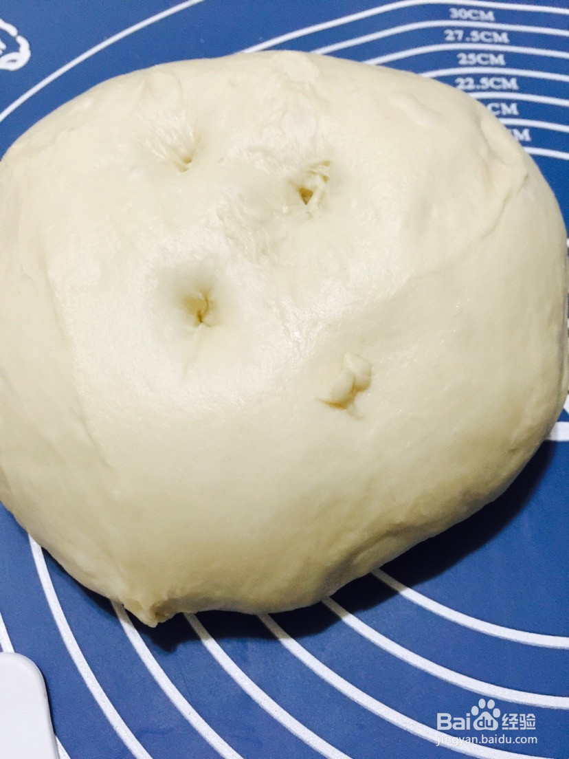 火腿葱香面包的做法