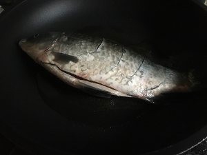 红烧鲫鱼的做法