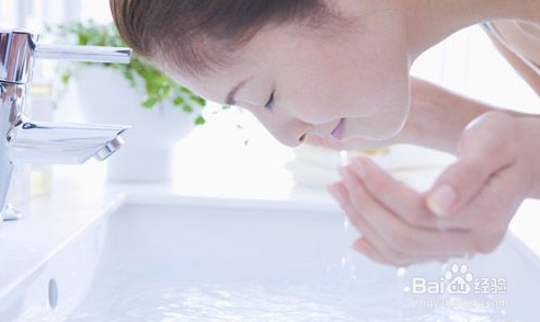 7个瘦脸方法 快速消除水肿脸
