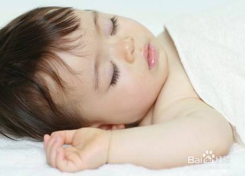 孩子爱踢被子怎么办