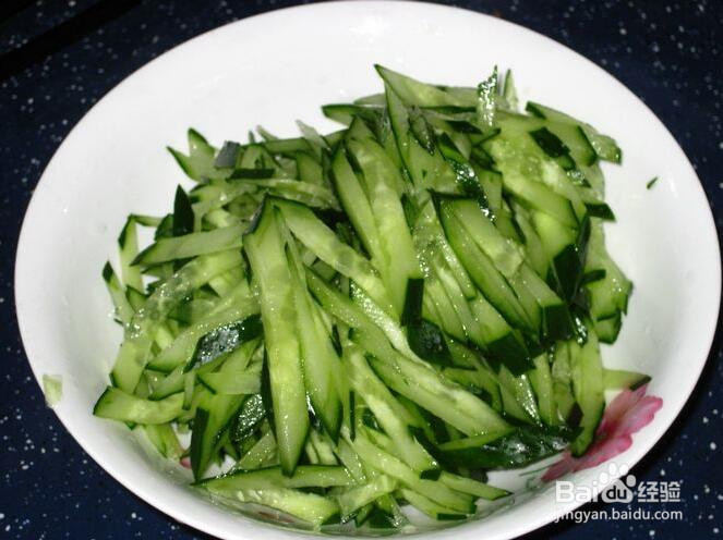 美味炸酱手擀面