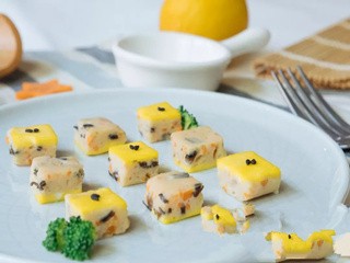 胡萝卜木耳蒸肉怎么做