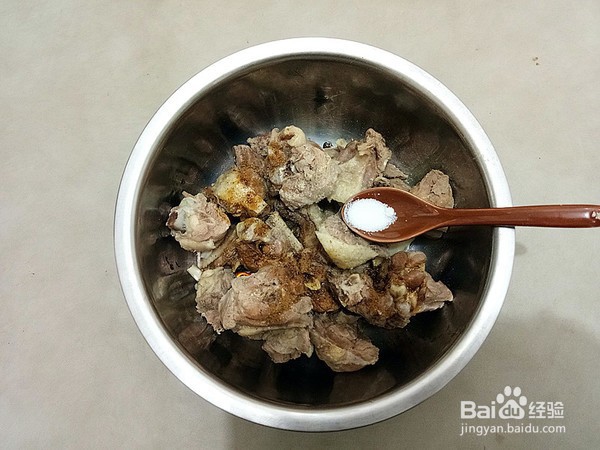 椒盐鸭块的步骤