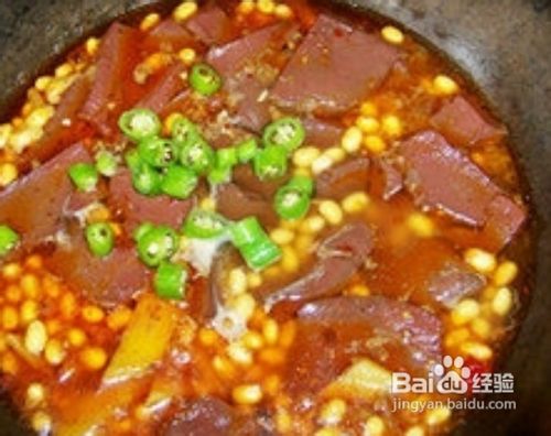 清肺黄豆烧猪红的做法