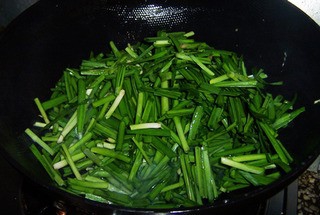 韭菜炒鸡蛋怎样做