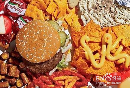 食物广告如何加剧不健康的渴望