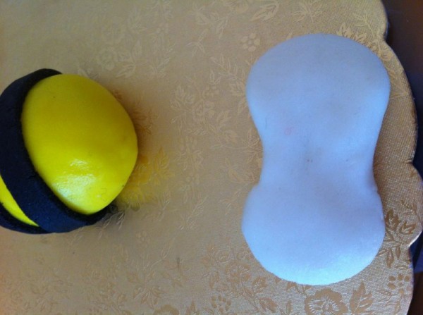 小蜜蜂翻糖蛋糕