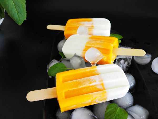 #《风味人间》美食复刻大挑战#芒果酸奶冰棒