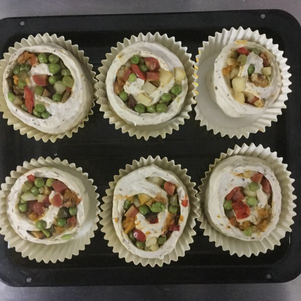 意式蔬菜面包卷