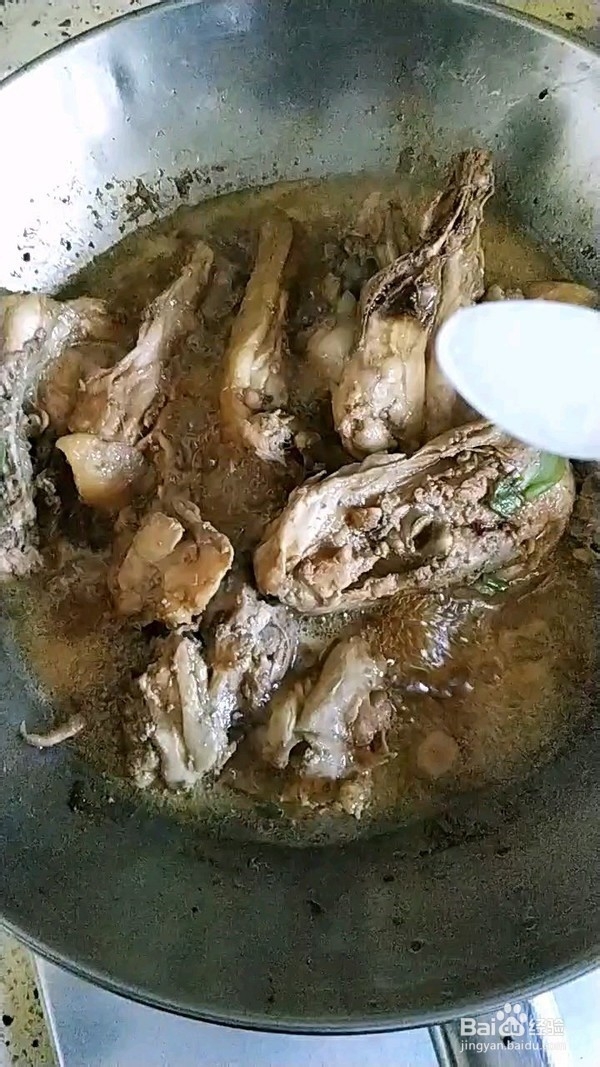 红烧鸡骨架的做法
