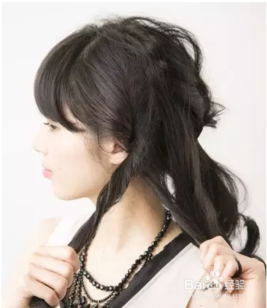 长发美女几款简单发型（之十九）