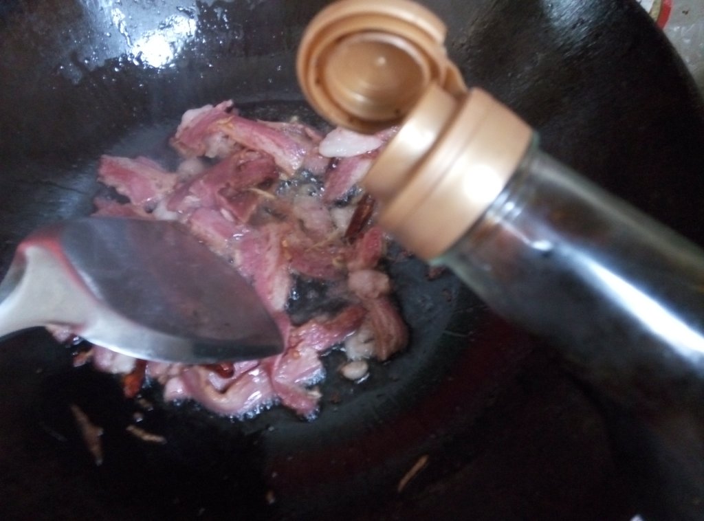 爱吃肉的你一定喜欢的蒜薹牛肉!