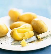 如何在家里自己做美白面膜？