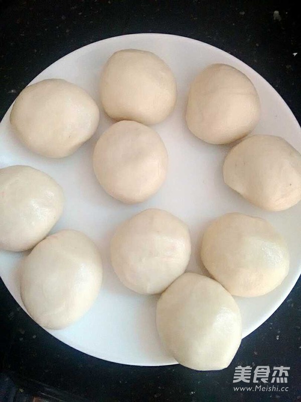 蛋黄酥的家常做法