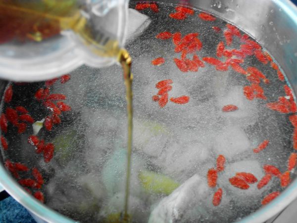 枸杞老姜羊肉汤