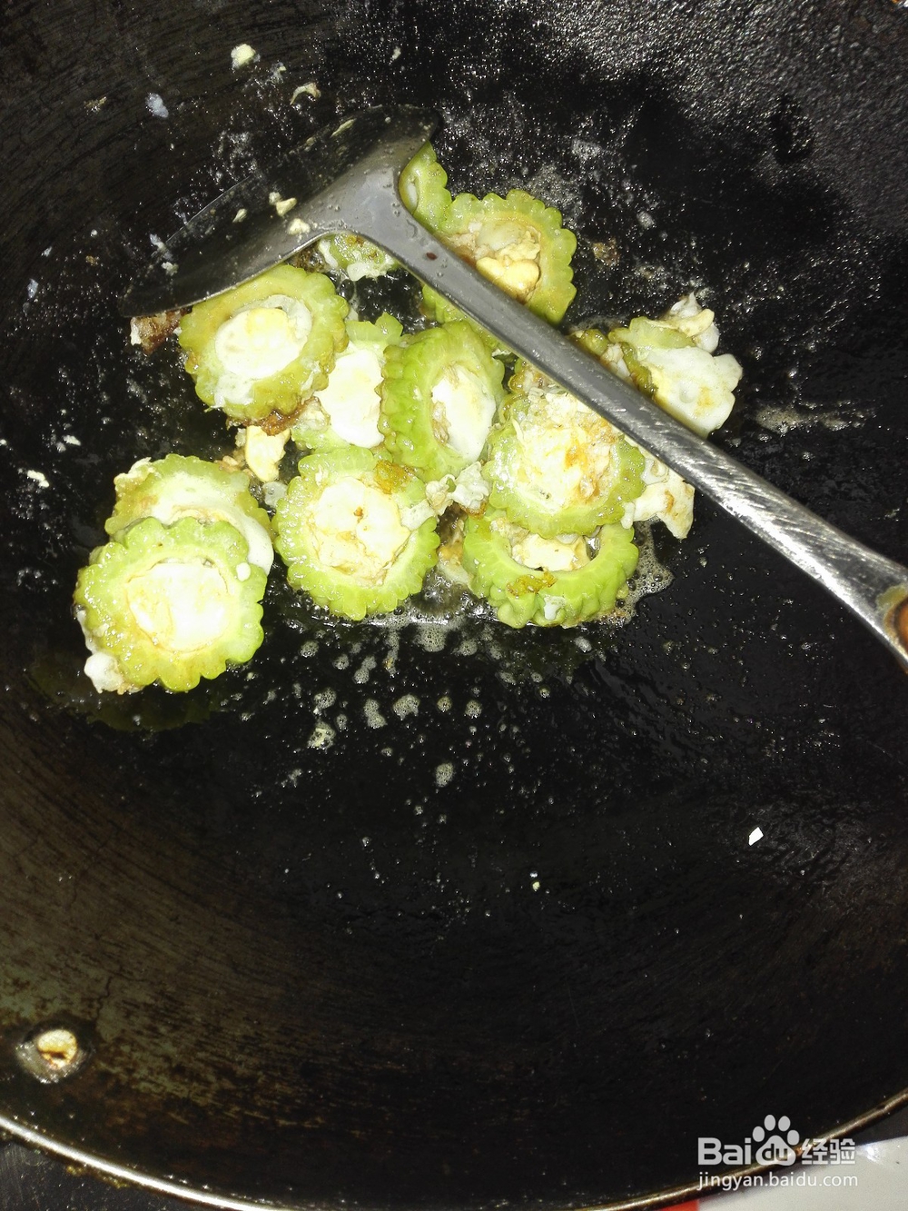 怎样制作苦瓜煎蛋?