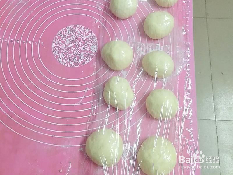 椰蓉面包的做法