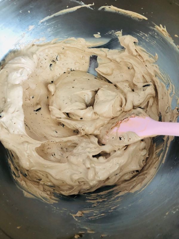 巧克力蛋糕三明治