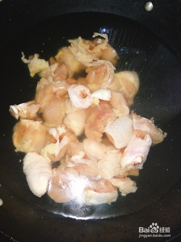 板栗烧鸡的做法