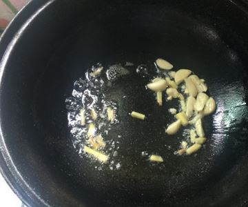 碗托的麻辣猪肝做法