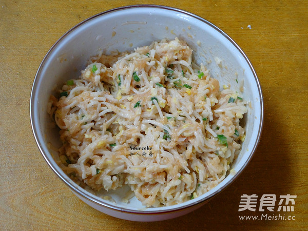 挂面鸡肉丸的做法