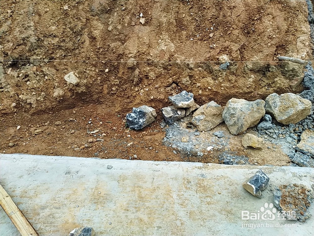 人字骨架襟边应该怎样做？