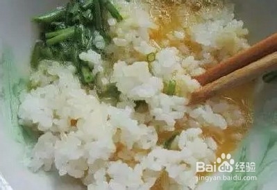 米饭新吃法，鸡蛋米老头如何做！