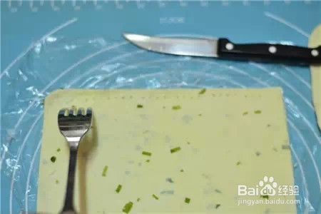 零经验也不怕：葱香苏打饼，据说好吃到六亲不认