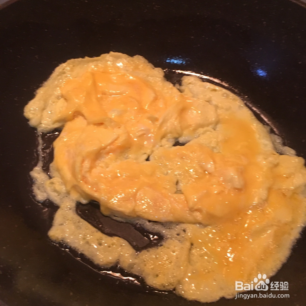 细腻美味的香肠酸豆角蛋炒饭