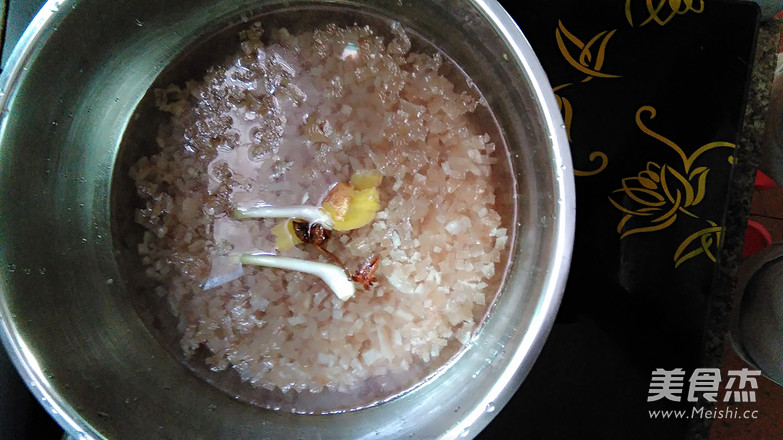 双色肉皮冻的做法