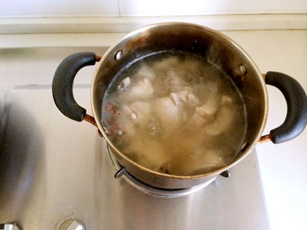 淮山木耳龙骨汤