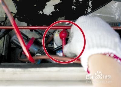 厦门brt爆炸公交车着火如何安全逃生