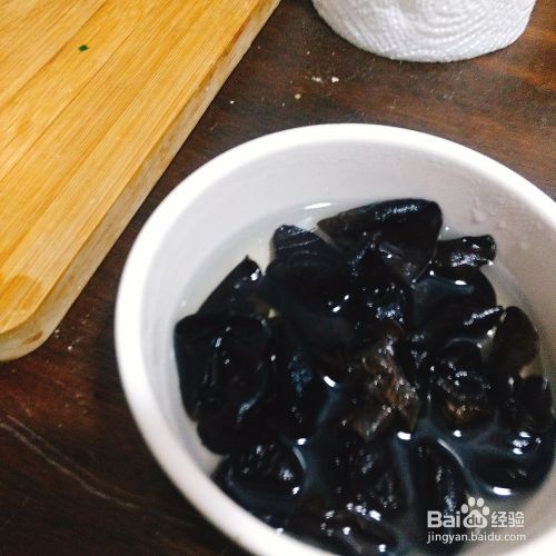 怎么简单的做韭菜鸡蛋虾仁水饺?