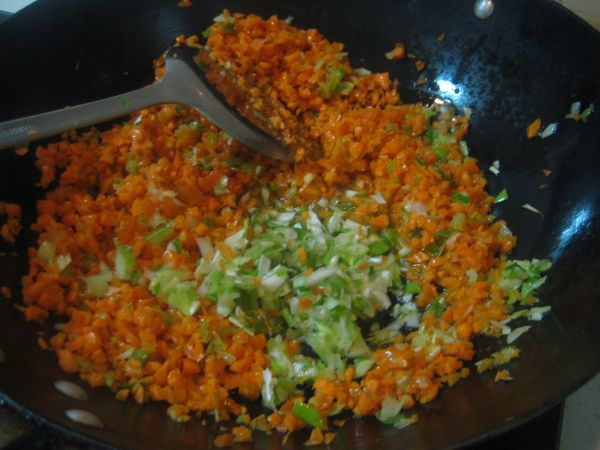 牛肉胡萝卜包子