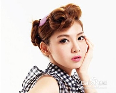 4个STEPS教你搞定 清纯萝莉发型教程