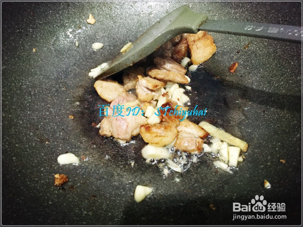 家常五花肉炒木耳