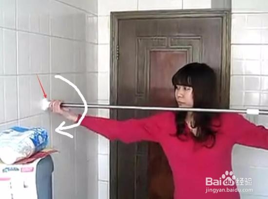 家用浴室不锈钢伸缩杆安装方法